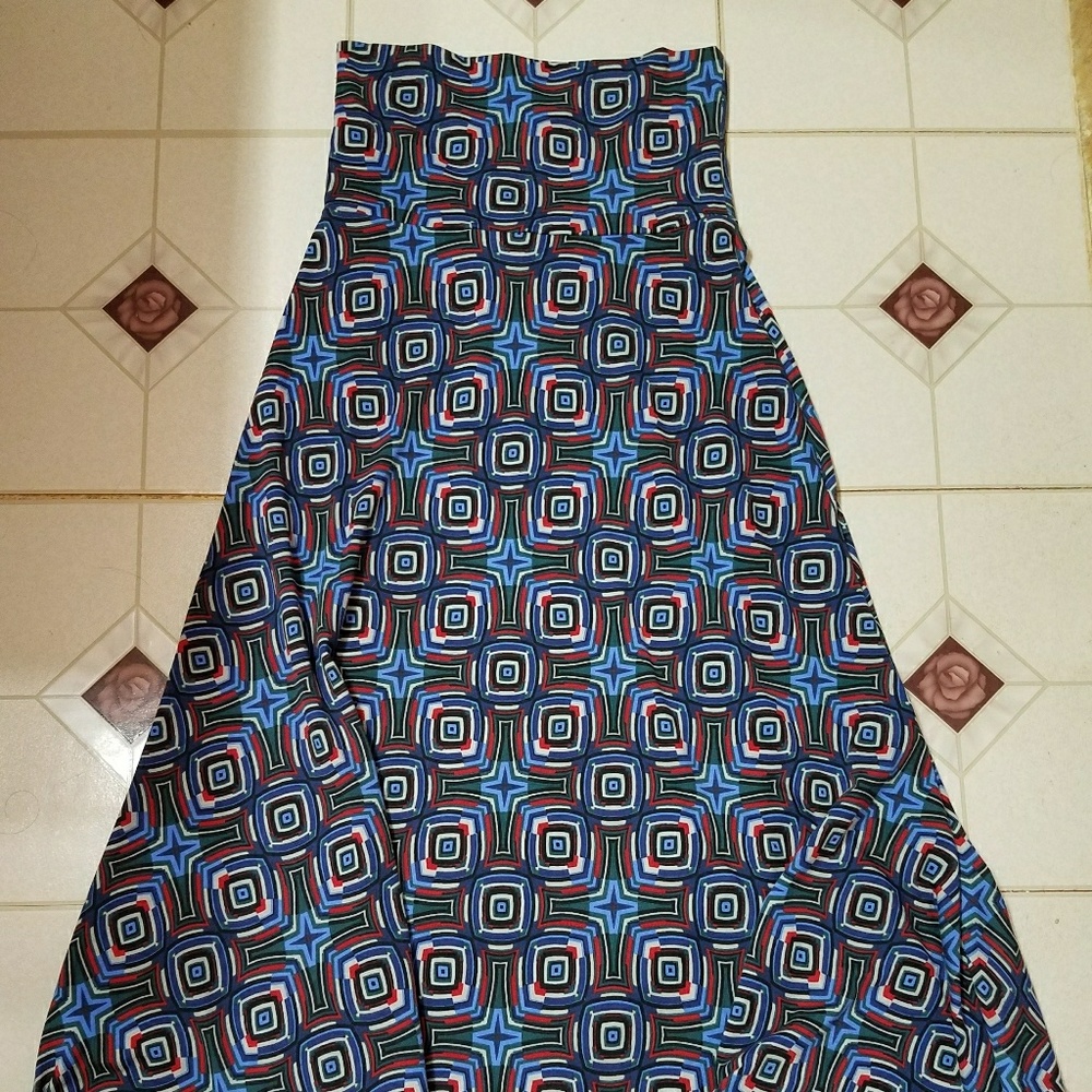 NWTS Lularoe Maxi skirt XS